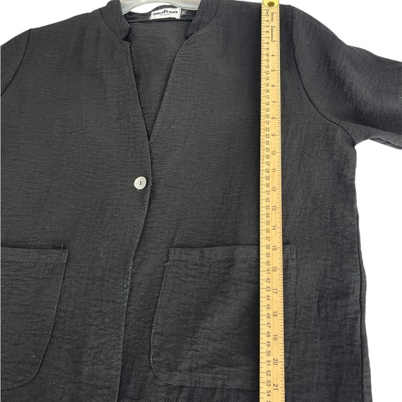 Black Button-Up Jacket - Picture 4 of 4